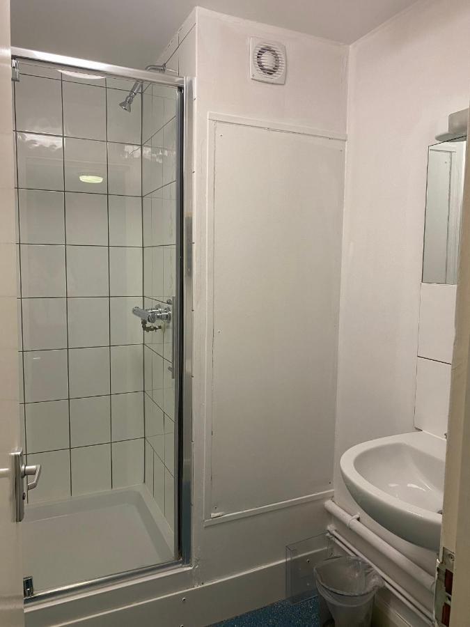 Charming Rooms For Students Only, Cricklewood Lane - Sk ロンドン エクステリア 写真